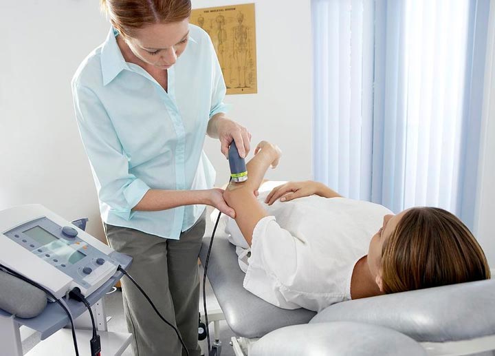 آیا میتوان به هر کلینیک فیزیوتراپی مراجعه کرد؟