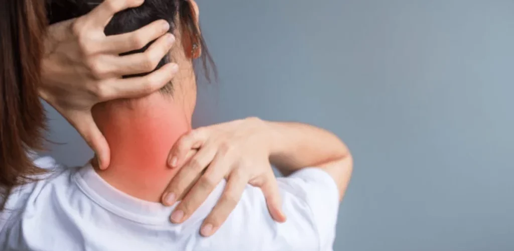 رگ به رگ شدن و کشیدگی گردن