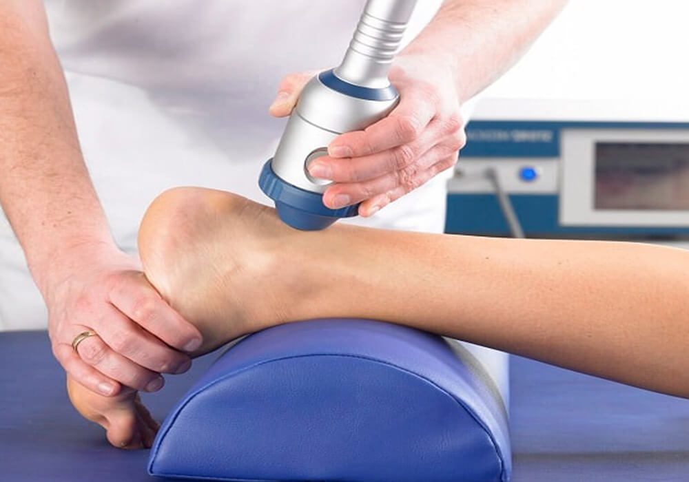 شاک ویو تراپی در رشت؛ درمان سریع درد و التهاب بدون جراحی