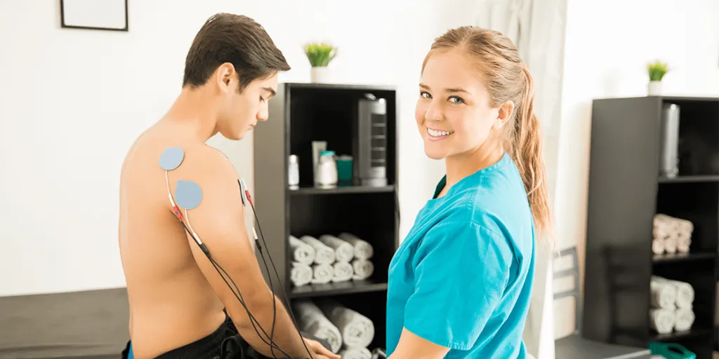 عوارض فیزیوتراپی با برق چیست و چگونه از آن پیشگیری کنیم؟