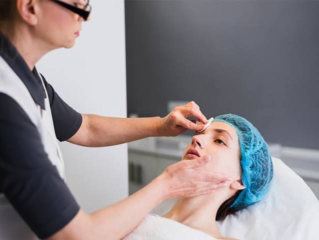 فیزیوتراپی زیبایی در رشت چیست؟ وقتی سلامت و زیبایی به هم می‌رسند