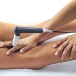 دستگاه تکار و RF برای جوانسازی پوست در رشت؛ آیا واقعاً کار می‌کند؟