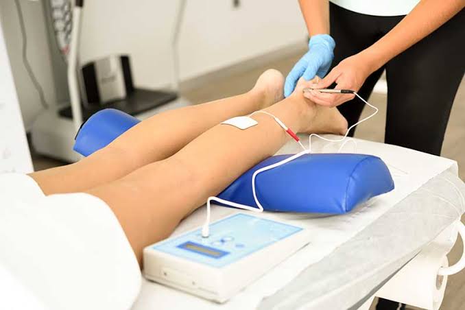 الکتروتراپی برای ترمیم بافتهای آسیبدیده در رشت؛ چگونه عمل میکند؟