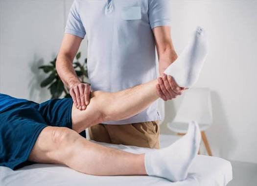 فیزیوتراپی مشکلات حرکتی در رشت؛ چه زمانی مراجعه کنیم؟